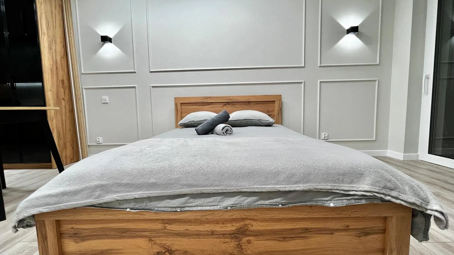Modern Apartment Downtown Cracovia
